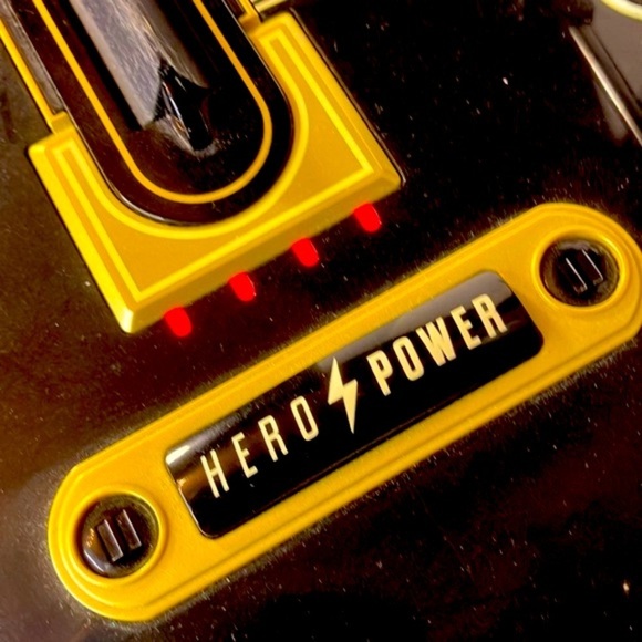 Guitar Hero Live Controller No Dongle - Picture 2 of 8